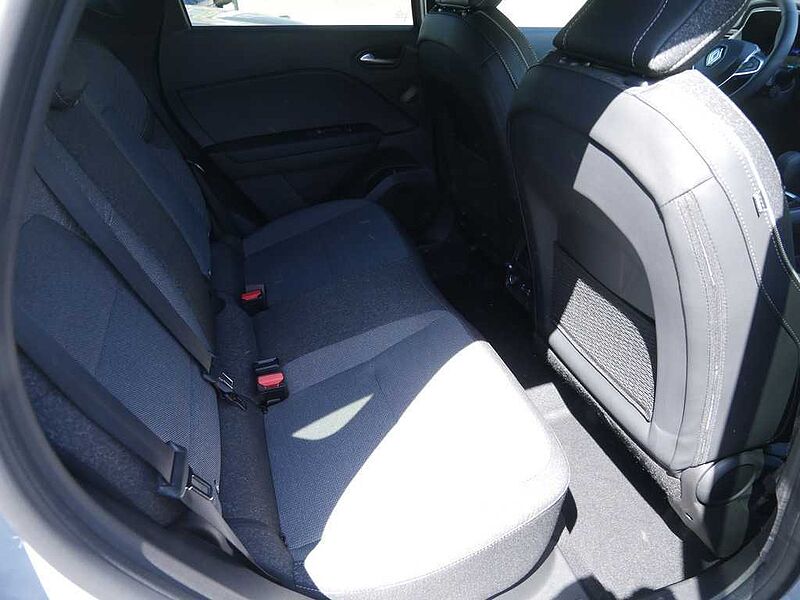 Renault Captur Techno E-TECH Full Hybrid 145